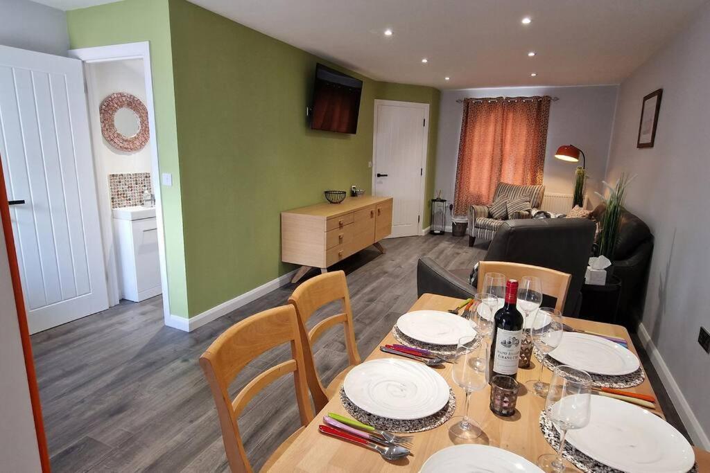 Sea View Luxury 5 Star Cottage Near Milford Marina Milford Haven Extérieur photo